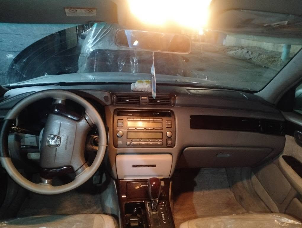 گێڕومکینە و تە قەوڕە قەو تە برید بشرت
مکینە دی فۆڕی بچوکە زۆر بە هە ڵمە تو خۆشە
مۆدێل 2002براوە بێ بۆیاغ داعمولیدراوی نیە
کۆدو بارکۆدی هە یه بە ناو خۆمە وە یە
سیارە کە هیماڵە هیماعرز نیە
یە ک دوگمە یە یە ک کوشن کارە بایە زۆر باک ماوە تە وە
بۆسعرو زانیاری بیوندی بکە
***********
*********** دخان, السليمانية

