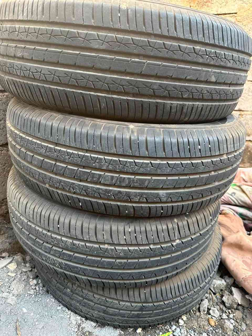 تخم صيني مستخدم اخو الجديد  الحجم ١٧/٦٥/٢٣٥/انتاج ٢٠٢٥ للبيع مكاني اطراف بغداد الوسفيه السعر ١٠٠ الف رقم المبايل ***********
