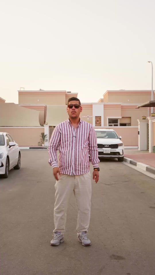 بيت طابقين للبيع في البصرة – شط العرب فرصة مميزة داخل مدينة النرجس السكنية، الزون السادس، فئة B. مساحة البيت 300 متر مربع، ويحتوي على: • استقبال رئيسي • صالة داخلية • أربع غرف نوم، بينها غرفة ماستر • مطبخ • صحيات • كراج • حديقة السعر: 600 للاستفسار والتواصل: *********** *********** ولزيارة البيت أو المكتب، تفضلوا بزيارتنا في البصرة – حي عمان، على امتداد الشارع المجاور لمركز فايا للتجميل. بيت طابقين للبيع في مدينة النرجس السكنية – شط العرب، مساحة 300م، أربع غرف نوم وحديقة وكراج. للاستفسار اتصلوا على الأرقام أعلاه. هاشتاغات: #بيت_للبيع #البصرة #شط_العرب #مدينة_النرجس #عقارات_البصرة   إذا كنت تقصد نشر الإعلان فعليًا على حسابك في تيك توك، أرسل الفيديو أو الصور، وسأرتب لك النص والتوقيت المناسب للظهور على الفيديو. أما النشر النهائي فيحتاج إلى دخولك إلى حساب تيك توك والموافقة على عملية النشر.
