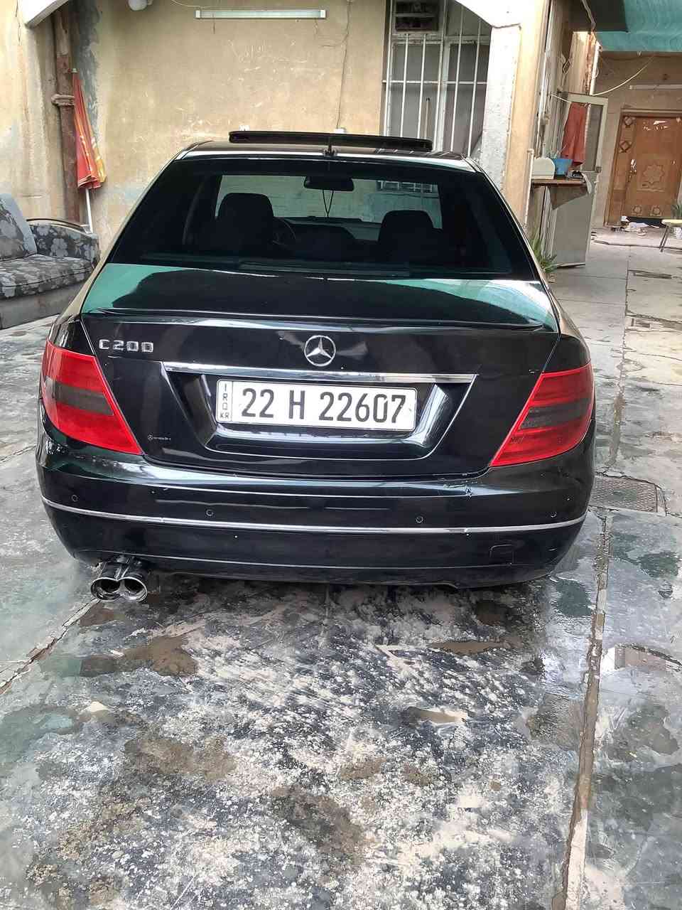 مرسيدس C200 • ٢٠١٢ • فول اوبشن