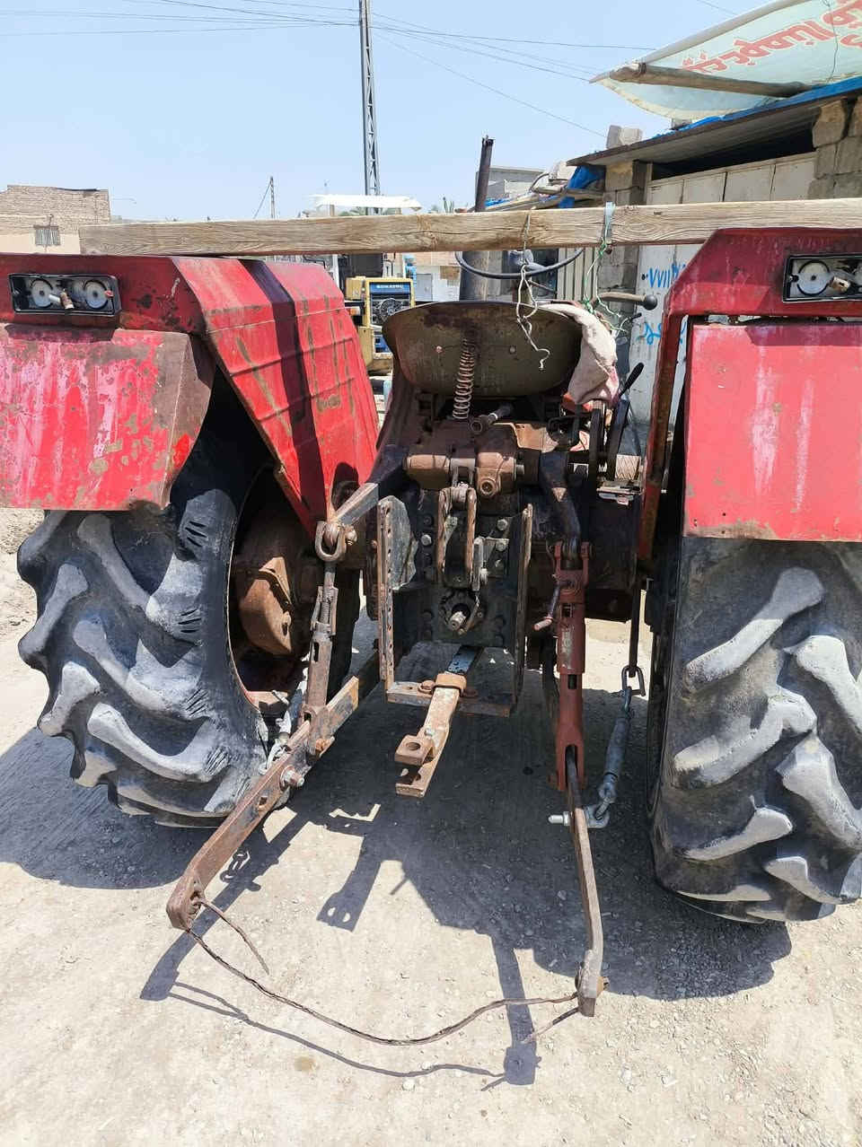 يالله عنتر موديل 88 سنويه رقم ديالئ مكاني بعقوبه محرك هدروليك صدر كير كله كفاله عامه لا صرف ولا بخار باور ستيرن تخم تاير سعر 4500 وبيها مجال شراي يتصل ويدلل ***********
