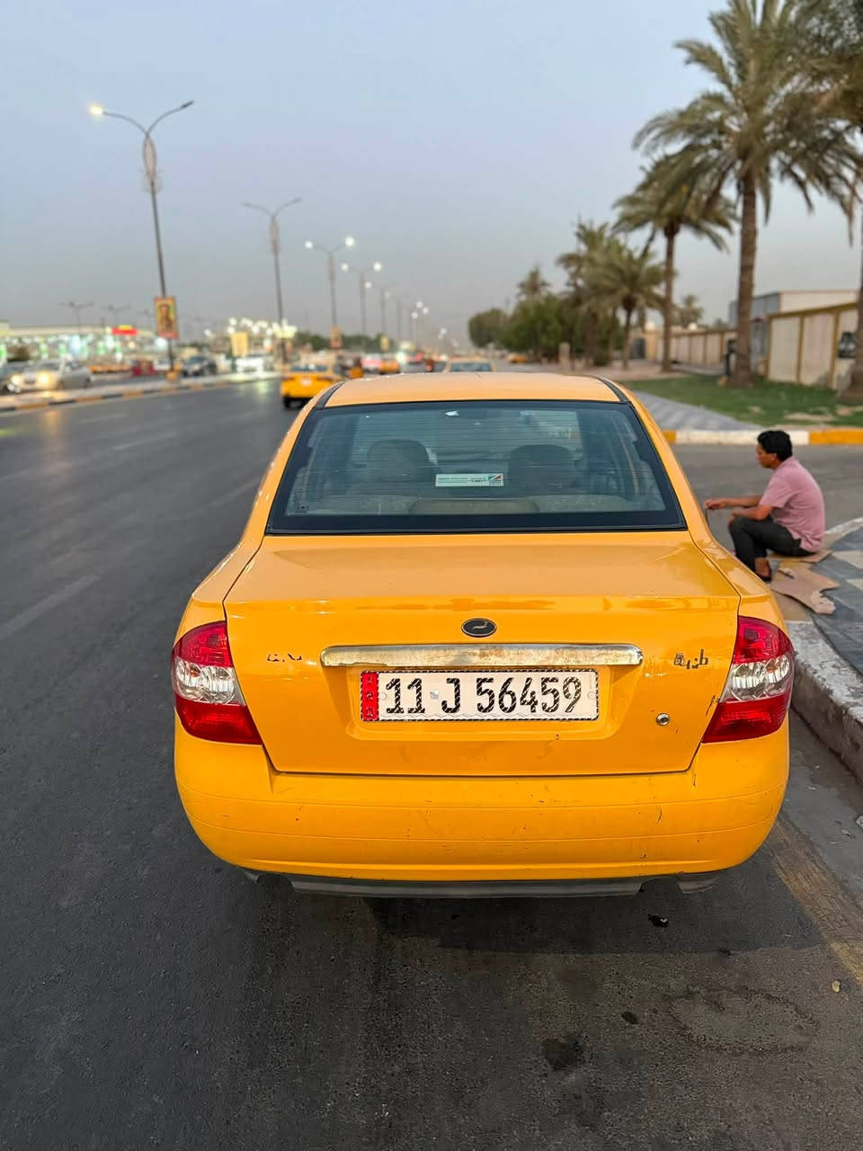 طيبه موديل 16 
سنويه باسمي تحويل ثاني يوم 
بيها طخه بل جاملغ الأمامي جهت السايق وبيها بارد بل باب الخلفي مكينه كير خير من الله السياره جاهزه من كلشي كبل لشارع عارضها ب 35 ورقه قفل 
التواصل 
***********
