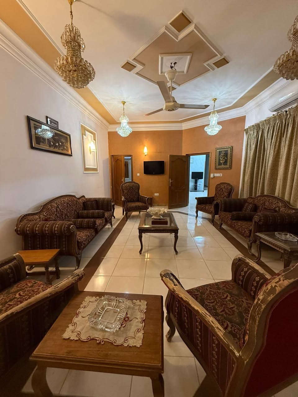 🏡 دار للبيع – منطقة البيجية

✨ فرصة مميزة للسكن أو الاستثمار

🔹 تحتوي على وحدتين سكنيتين
🔹 سنة البناء: 2014
🔹 الموقع: منطقة البيجية
🔹 المساحة: 210 م²
🔹 الواجهة: 7 م
🔹 النزال: 30 م
🔹 سند مستقل

📞 للاستفسار والتواصل:
***********
