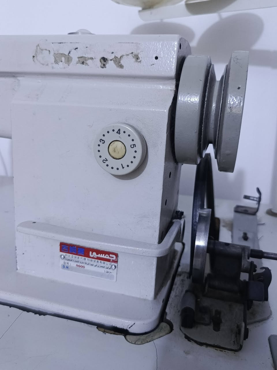 مكينه خياطه جمسي خياطها يخبل نضيفه مثل الصوره 225 بيها مجال بسيط ***********
