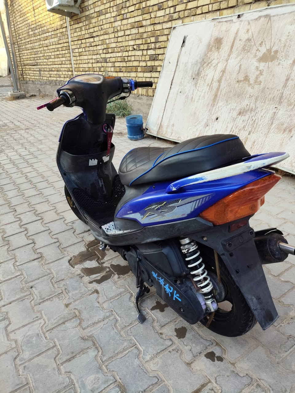 سلام عليكم ماكس بلادي مزوده للبيع نضافه مكينه بلاد 49 شوته 4ولف صالنصه رياضي بلادي غراض بيه شيال اصلي مكان كوت ..***********
