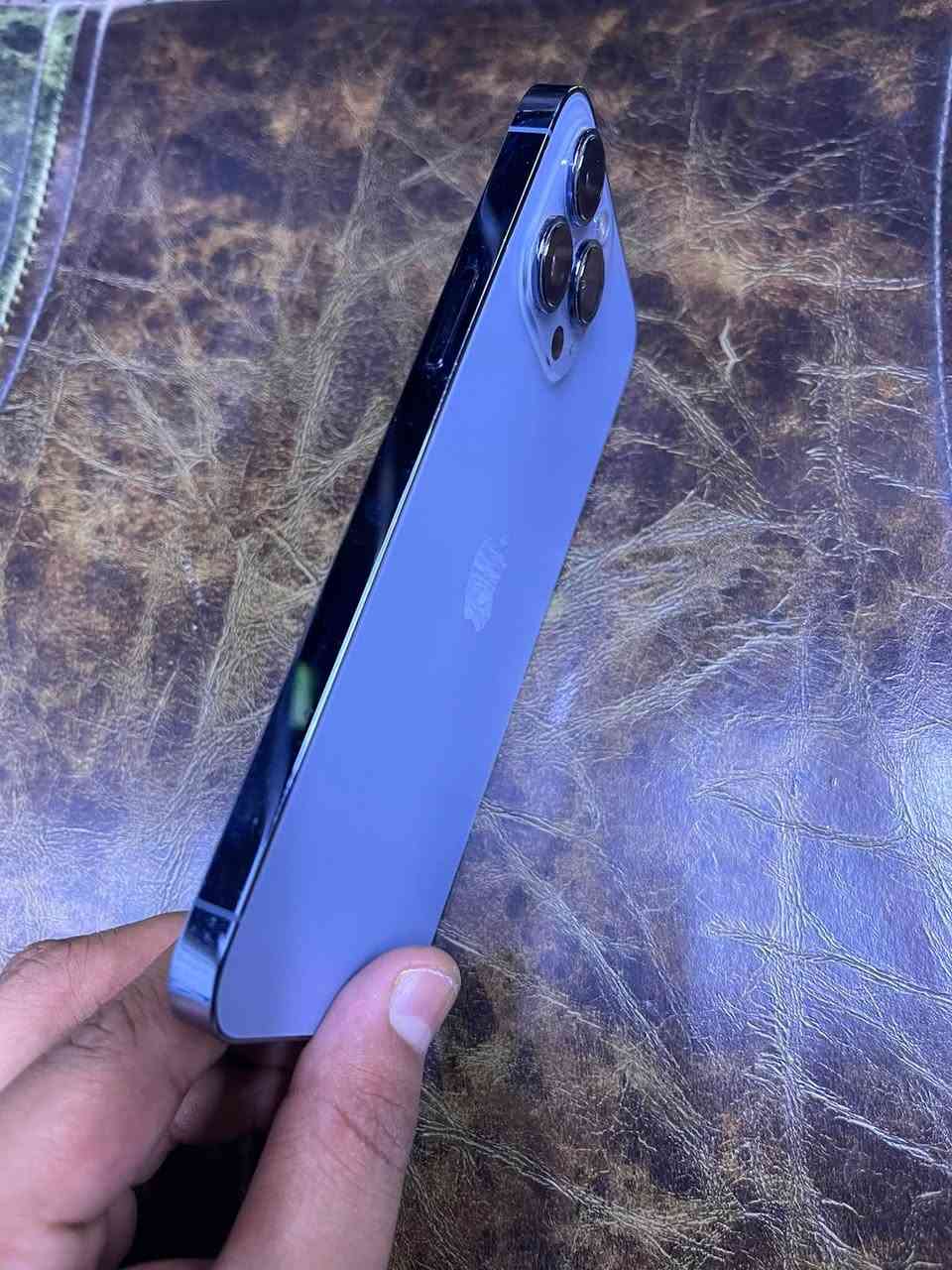 السلام عليكم
ايفون 13 برو ماكس 256
شرق اوسط بطاريه 84 مبدل كامره اصليه فقط 
باقي مكفول السعر 630 قفل مكاني الدوره 
***********
