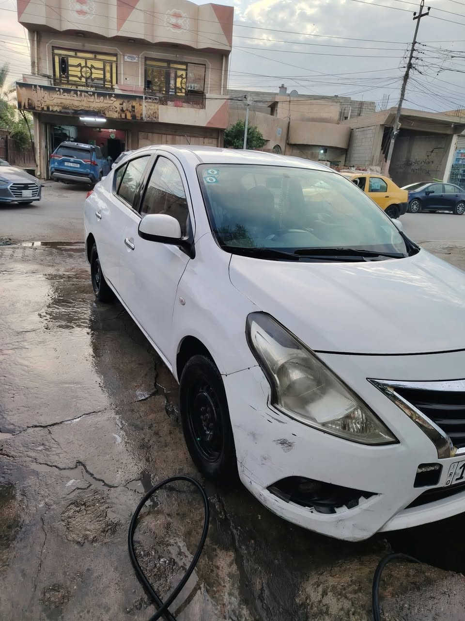 السلام عليكم
نيسان سني 2019 ام بليته زركه ماشيه 153 سنويه لغايه ٢٠٢٨ رقم بغداد باسمي بيه بارد بسيط كير ومحرك خير من الله كهربائيات كله زين تبريد شغال شاشه داخليه كامرة خلفيه
باقي الأمور كلها جاهزة
السعر 97 مكان بغداد كميرة الهاتف
***********
