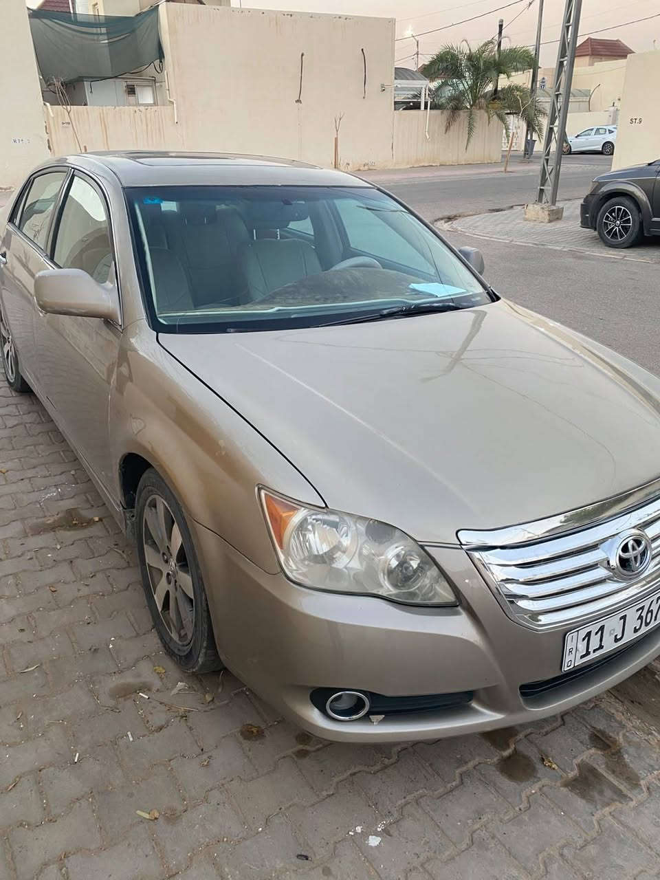 للبيع أو المراوس | تويوتا أفالون موديل 2007
المواصفات العامة:
 * الموديل: 2007
 * المحرك: V6 سعة 3.5 لتر (محرك قوي وهادئ)
 * الكير: أوتوماتيك
 * اللون: [نحاسي]
 * مكان السيارة النجف / رقم بغداد
المزايا والتفاصيل:
 * السعر 78
 * المراوس: متوفر حسب الرغبة مع سيارة أحدث أو أصغر حسب الاتفاق.
للتواصل والاستفسار:
 * رقم الهاتف / *********** النجف, العراق
