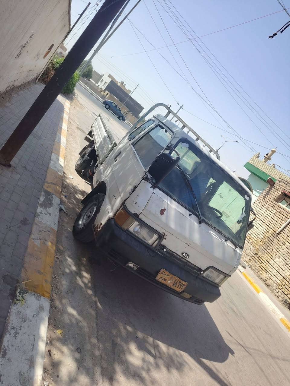 السلام عليكم اخوان كيا بنكو موديل 95 سياره جديده وجاهزه منه للشغل مكينه وكير واكسن وشاصي مكفولات كفاله عامه رقم صدامي راعيه ماندله اتكفلك سرقه وعشاير مستمسكاته موجوده السعر 23 قفله قفله داخله حصه كاز كل المحافظات عنوان ناصريه مركز ***********
