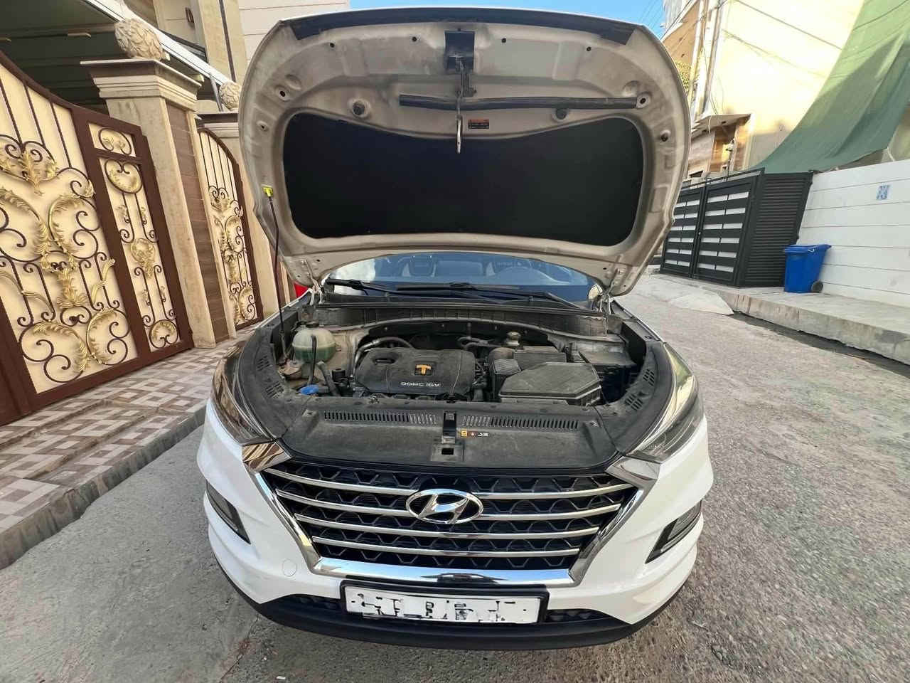 سلام عليكم من رخصت الادمن المحترم 🌹 مكلف بل نشر رجاه لحد يكتب السعر الرقم موجود يعجبك اتصل📍            توسان موديل 2019 لون أبيض ماشية (116) الف🛑                                    السياره كلين تايتل مكفولة كفالة عامة 🛑.                          المواصفات 🛑.                                                                بصمة تشغيل 🛑.                                                             شحن وايرليس 🛑.                                                           مرايات شفط 🛑.                                                             اشاير بل مري 🛑.                                                              يدات نيكل 🛑.                                                              كشن كهرباء 🛑.                                                             دخول ذكي + ترحيب عن التقرب من السيارة 🛑                 قطعتين تبريد 🛑.                                                          فول تحكم ستيرن 🛑.                                                    حساس إمامي 🛑                                                               حساس خلفي 🛑.                                                            كاميرا خلفية 🛑.                                                         ثلاجة بل جكمجة 🛑.                                                                ثلاث وضعيات قيادة 🛑.                                              بصمة ابواب 🛑.                                                            شاشة كبيرة 🛑.                                                         محرك (2000) دوش 🛑.                                                      سبير الشركة مانازل + العدة والجك غير مستخدمين 🛑.                                 السيارة رقم دهوك انكليزي + السنوية باسمي اني الشرعي مالتها🛑                                                                        للاستفسار // *********** // ***********                 مكان السيارة موصل  🌹
