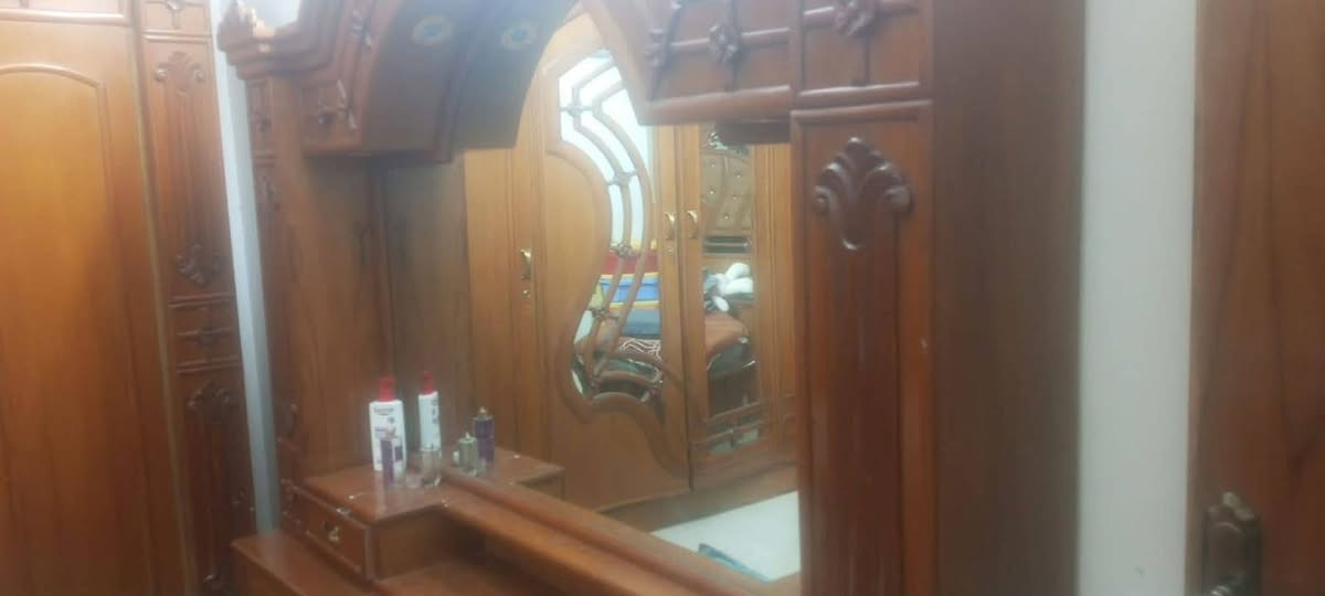 غرفة • سعر مناسب • مستعجل