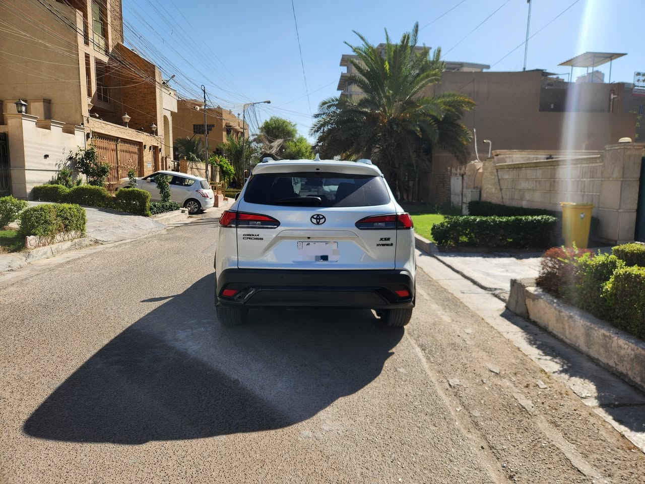 السلام عليكم للبيع 
كورولا كروز هايبرد امريكي XSEفول موصفات 
موديل 2024 رقم بغداد 
الموصفات 
1•بصمة او تشغيل عن بعد
2•تبريد قطعتين او تدفئة بل كشنات كشنات جلد
3•شحن لاسلكي تبريد بيانوو منفصل المناخ
4•اوتو هولد هندر بيك دكمة صندوق كهربائي
5• فتحه سقف حساس اماي او خلفي بل دعامية
6•ردار امامي او شاير بل مريا مع ردار بل مراية مع تحديد المسار او مثبت السرعة
7•كرسي السايق كهربائي
8•ماشية السيارة 3770 miاو قابلة الى زيادة بعده زيرو 
ملاحظة/السيارة مكفولة من كير او محرك او انفيرتر او كهربائيةاو عقل او قاعده مال فيوزات كلة مال شركة على وضعه البلادي عده الحادث الى بصور المنشورة هيه لغد السيارة راجع على بارد او شاصي بي تصليح من النصف جهة الحادث بية قطعتين صبغ جاملغ او بنيد 
مكان السيارة بغداد شارع المغرب
رقم التلفون ***********
السعر165او بية مجال
