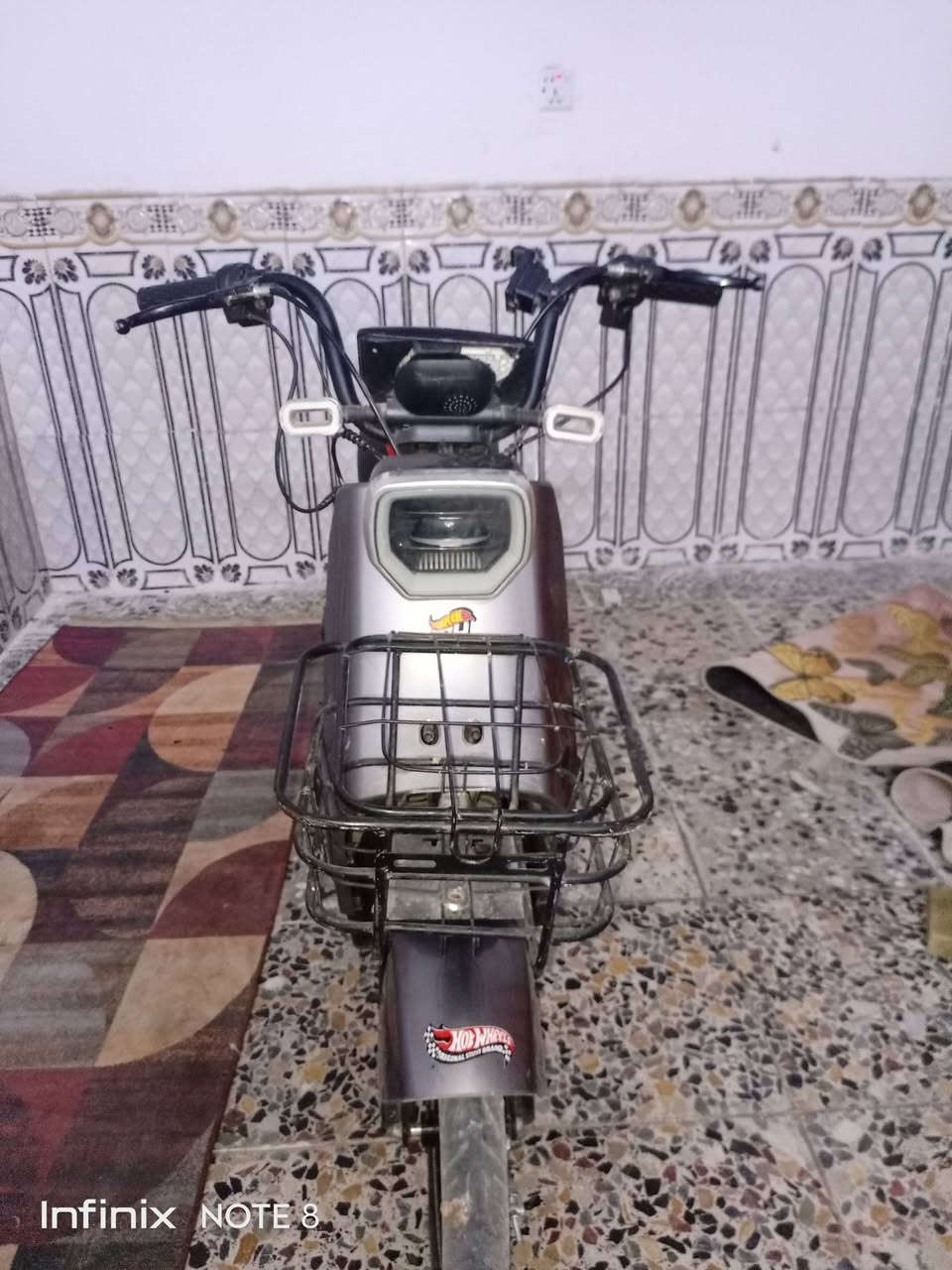 دراجه شحن شغاله بس جيبلها شاحنه***********
