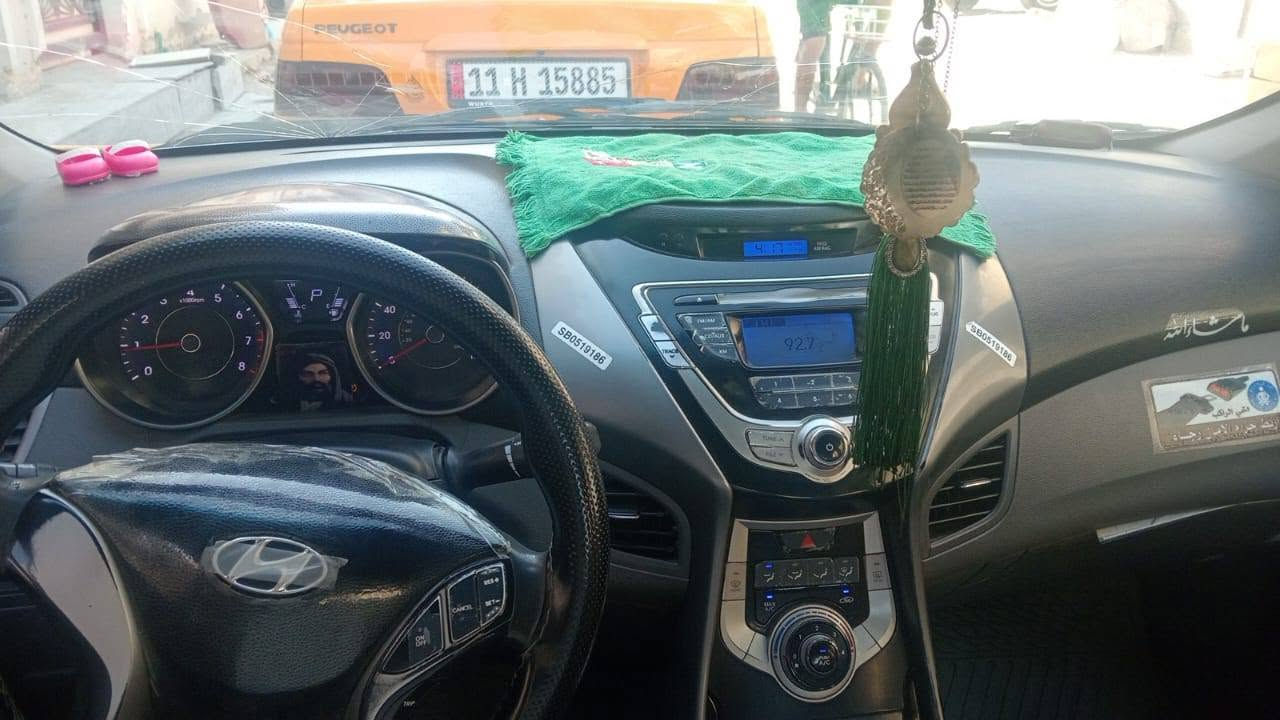 سلام عليكم اخوان سياره الانتر موديل 12 وارد امريكي سياره جاهزه كير تبريد كهربائيه كاملة
ابيع بدون محرك بدون محرك طافيه 
 73 بيه مجال ***********
