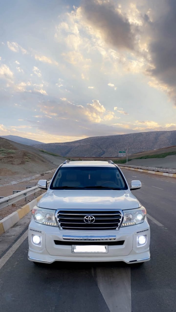 وەنەوشە 2013 V6 برێمی دەرەجە یەك
وەنەوشە فول مواسەفاتی برێمی بەسمە شغال ٢ بەسمە بیلادی کوشین جلد کوشین کارەبا ٨ ارباگ حەساس پشت و پێش شاشە کامیرە لیدی دەحامی بیلادی سلایت تەبرید مەرکەزی سوکان ڤۆڵیۆم ٤ تایە و ویلی Dounlop بیلادی سپێری دا نەبەزییە 
١٧٠ هەزار حقیقی ڕۆیشتییە 
سەیارەکە بێ سبوغە ٢ جێ تعدیلی هەیە
گێڕ و مەکینە بە شەرت نەکرایتەوە
هەززە و سەنەوی نوێیە بە ناوی خۆمە
*********** أربيل, العراق
