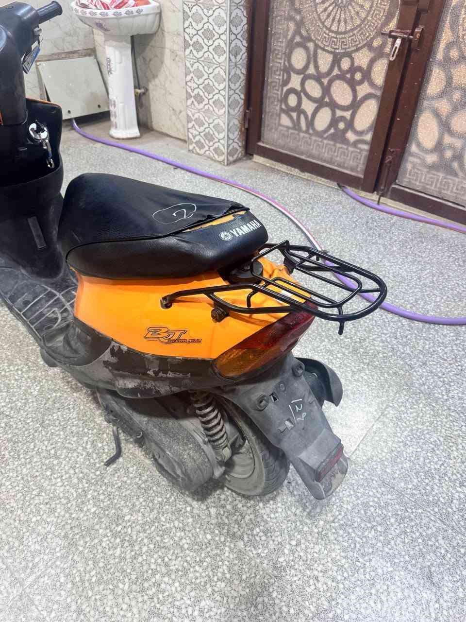 السلام عليكم دراجه للبيع ام تسع زروف دراجه نضيفه صارله اقل سبوعين من طالعه من الوكيل ماخذينه 1200السعر 1050 وبيه مجال المكان مغربه ***********
