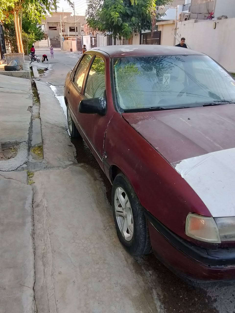 عسيارة اوبل فكترا 20 موديل 1992بشرط كير محرك سنوية خضره صاحب سنويه موبايل مقفول سعرها 15 رقم موبايل ***********
