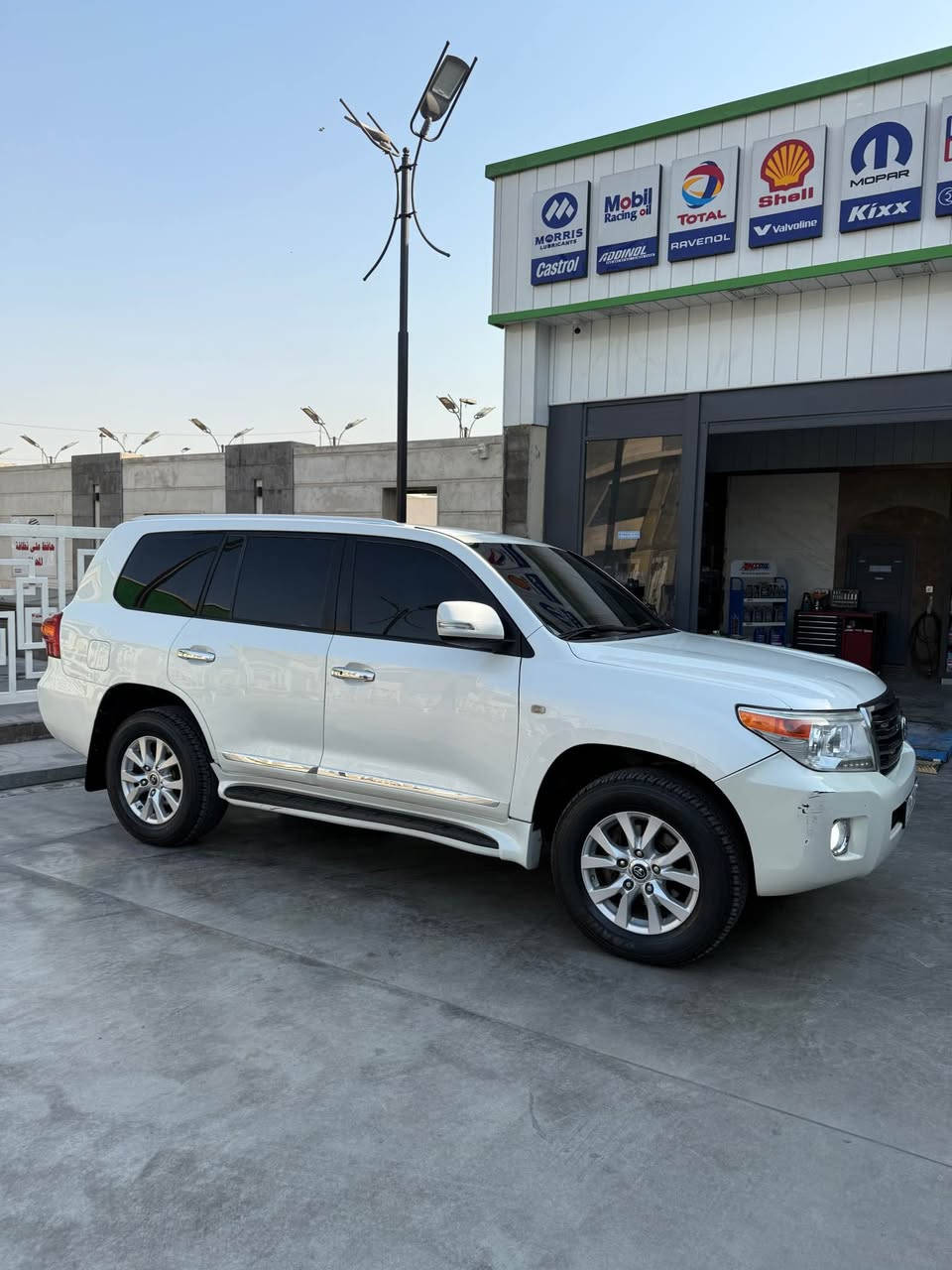 لاندكروز كاز للبيع 
موديل ٢٠١١ 
السعر ٢٠٠ ورقه قفل
السياره بأسمي 
للاستفسار الاتصال 
*********** بغداد, العراق
