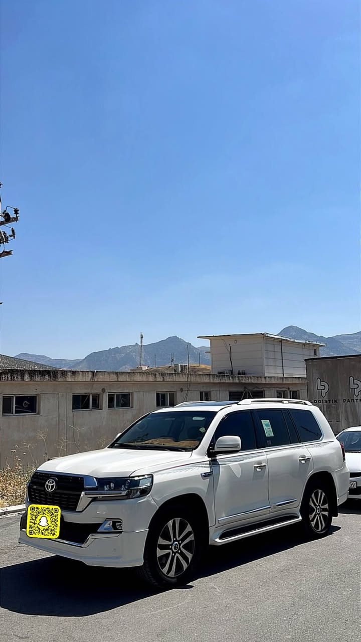 تۆيۆتا لاندکروزر ، مۆدێل۲٠١١ vxr v8 4700 ، دوبەی ساغ 
ناوە و دەروەی گۆراوە بۆ ٢٠٢١ 
فوول مواصفاتی ، vxr v8 مەکینە حادی ٤٧٠٠
گێڕ و مەکينە و تەبريد و کارەبايی بەشەرت ☑️ 
سەيارەکە دوبەيە بە زەمان بەشەرتی رەقەم شانصی و حاسيبەی هەموو عيراق 💯 
دەعم و لێدراوی نيە سارد و چاڵی نيە تەنها پەمپ کراوە لەسەر ساغی ، دەعامی بۆ دەعامی بەشەرت 
سەيارەکە ساغە موس و بڕاوەی نيە 📦 
نرخی ۱٩٠$ وەرەقە  و مەجالێکی برايانە 💰 
ناونيشان : سۆران📍

واتس ئەپ و ڤايبر *********** 📞 أربيل, العراق
