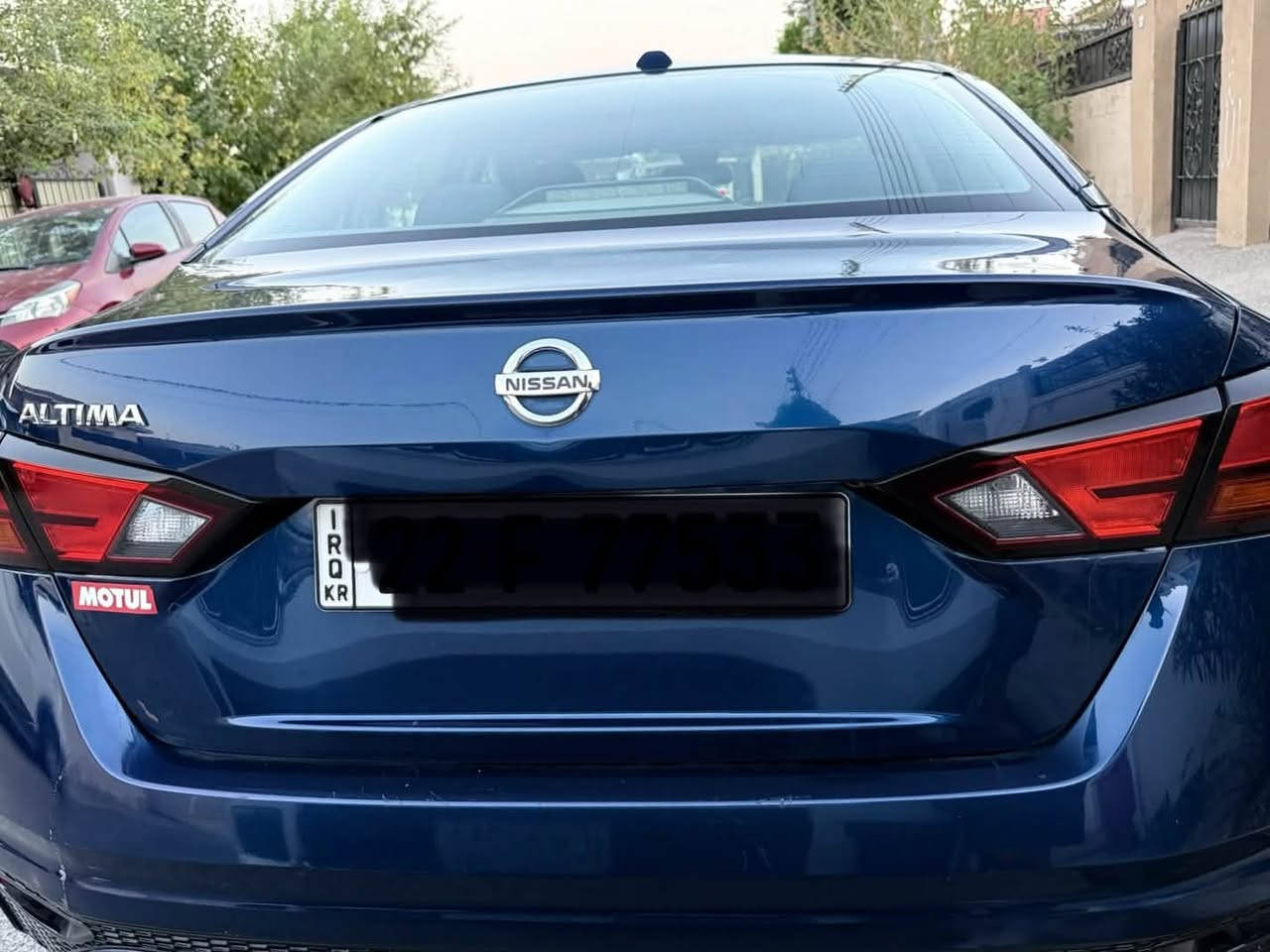 التيما ٢٠٢٠
رقم اربيل 
فئة s كشن كهرباء كاميرا خلفي 
تحكم ستيرن 
قطعتين صبغ بنيد وجاملغ جهة السايق 
بدون دواخل السيارة جاهزة وخير من الله واي نقص مابيه 
مكان السيارة اربيل 
السعر:130$وبيها مجال بسيط حك الجيه 
للاستفسار:***********

