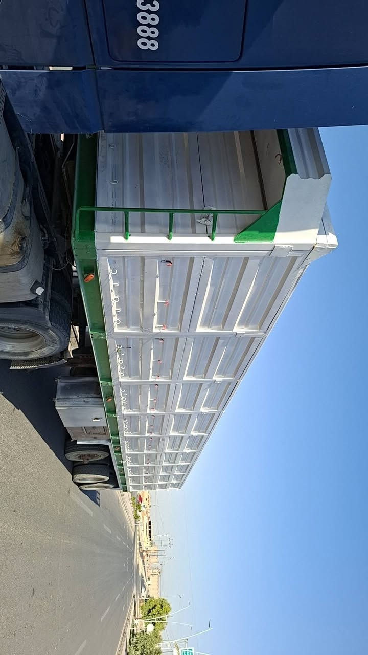 بودي عراقي للبيع طول 12 متر 60 سانتيم بدون تواير ويل سعر70 عنوان سنجار *********** //***********
