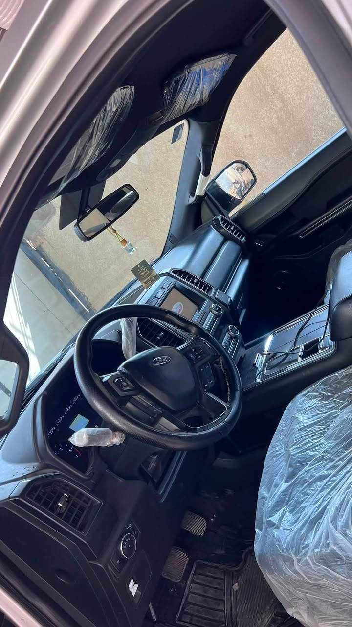 السلام عليكم
Ford Expedition 2018

_اكسبديشن 2018

_السياره نضيفه كلش السياره فول عدا البنو رامه 

_مكينه 

_6سلندر

_3.5 توين تيربو

_بدون اي نقوصات 

_كشنات تدفئه تبريد

_ مكان" البصره 

_رقم جديد ولسنويه جديده 

_السياره فئه MAX طويله

_السعر•220

_الرقم•***********
