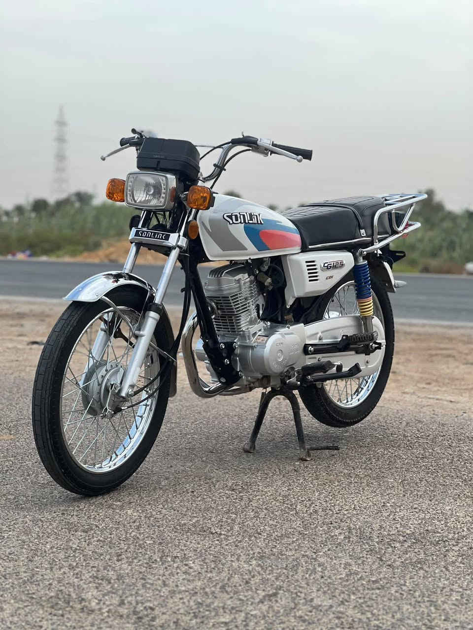 سكنر • ٢٤ • اوراق
