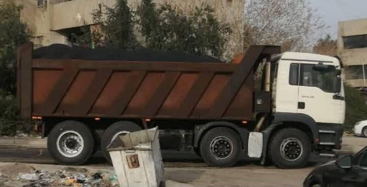 مان تيكه 2001للبيع عكرب بلادي مكينه 460 لا صرف ولا بخار بدي جديد تخم تأير ويل سياره مابيها اي نقص للاستفسار ***********
