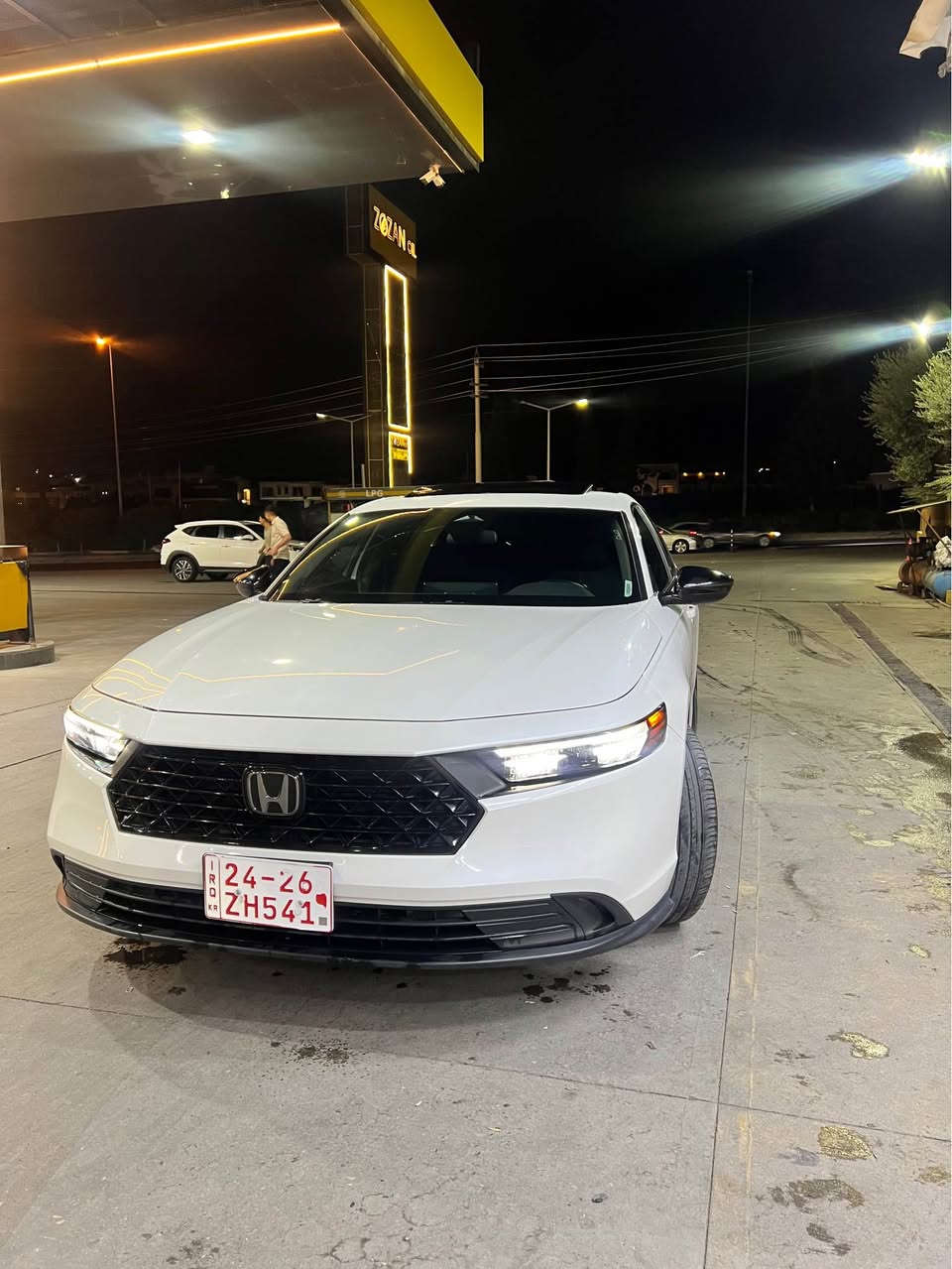 Honda accord hybrid  2024

       حجم المحرك : 2000  هايبرد

ضرر السياره : جملوغ ورا بدون دواخل
        
حالة اليرباك : بس واحد برده
المسافه المقطوعه : 100الف ميل

#مواصفات
• مكينه 2000
• شاشة كبيرة.
•فتحه
• كاميرا خلفية 3 انظمة
• كرسي كهرباء  
• رادار امامي
• مانع تصادم
• محدد مسار 
• تصحيح مسار
• شفتات بالستيرن
• مثبت سرعة
• مانع انزلاق
• دخول ذكي 
• إنارة ترحيبية
• هاندبريك كهرباء
•لايت عدسات زينون
• نظام اوتو لايت Auto
• لايت العالي زنون 
• حساسات مطر 
• حساسات دخول الإنفاق
• حساسات ضغط هواء الإطارات
• أوامر صوتية
• 3 أنظمة قيادة (eco, ev, sport)
• بلوتوث
• مدخل USB + AUX 

السعر : 178 وبيه مجال قليل

تفاصيل اكثر هذا رقمي ☎️
*********** 
مكاني دهوك دهوك, العراق
