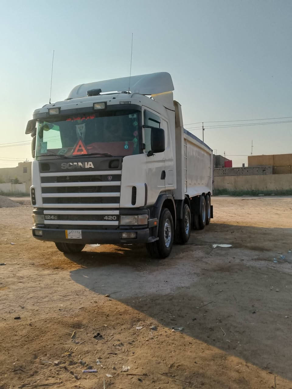 سلام عليكم سكانيا للبيع  مديل 2001رقم بصره سنويه بسمي بلاد باج بلاد عكرب بلاد مجموعة الفينيه تخم تاير كير 900 مكينه 6 انجكتر 420  الاستفسار على هذه *********** سعر خاص
