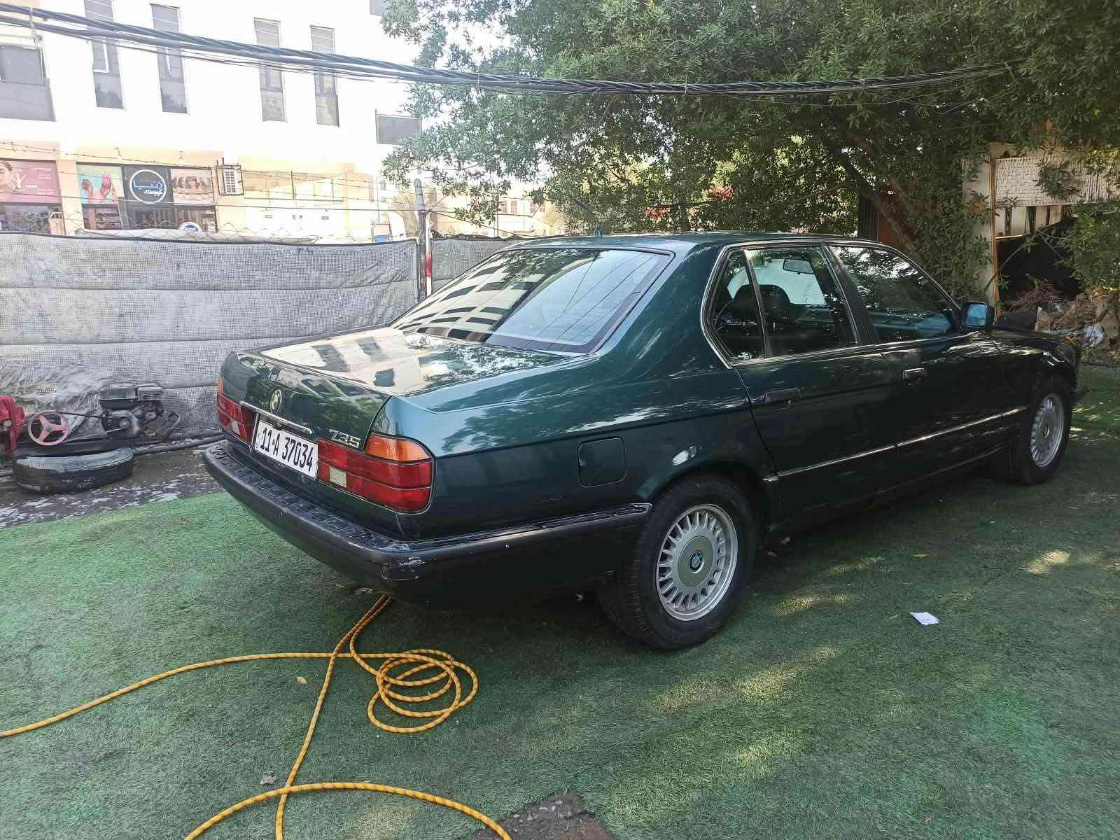 735 موديل 91
وارد الماني ستة سلندر مفتوح
 بغداد رقم انكليزي
 هزة هالسنة لون زيتوني
 تبريد كير محرك نظيف
سلايد 
كراسي جلد وكهرباء 
مصبوغه عام لجماليه بدون حادث
 
سعر٥٩ ورقه 
مكاني بغداد حي حطين شارع السفارات 
***********
