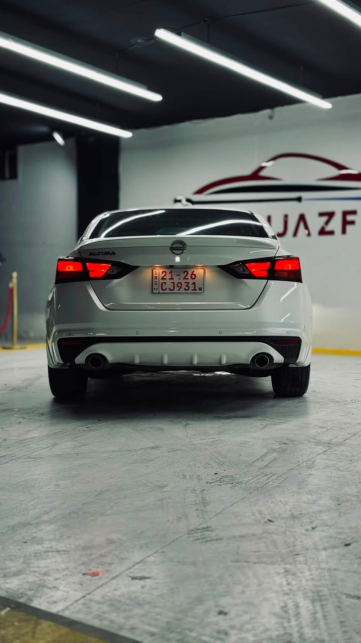 سعرە بلاش 👌🔥 .
.
Nissan Altima SV Plus
.
2025 
.
سیارە يجي شاشة جبير و سلايد و دوسة ليد .
.
حادثە جاملغ و بنید صبغ و باب خلفي كلير .
.
*********** 
.
سعره ١٦٠ و بي مجال 🔥👌
