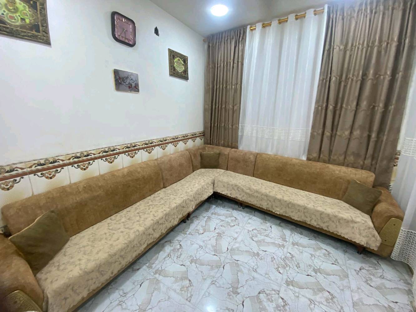 ديوان • ١٠مقاعد • جديد