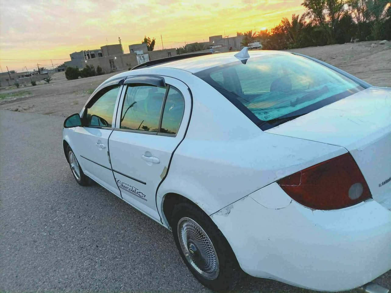 سلام عليكم سياره البيع موديل 9 شوفار كوبلن بس جاملق بيه خلفي السعر 50 وبيه مجال ***********
