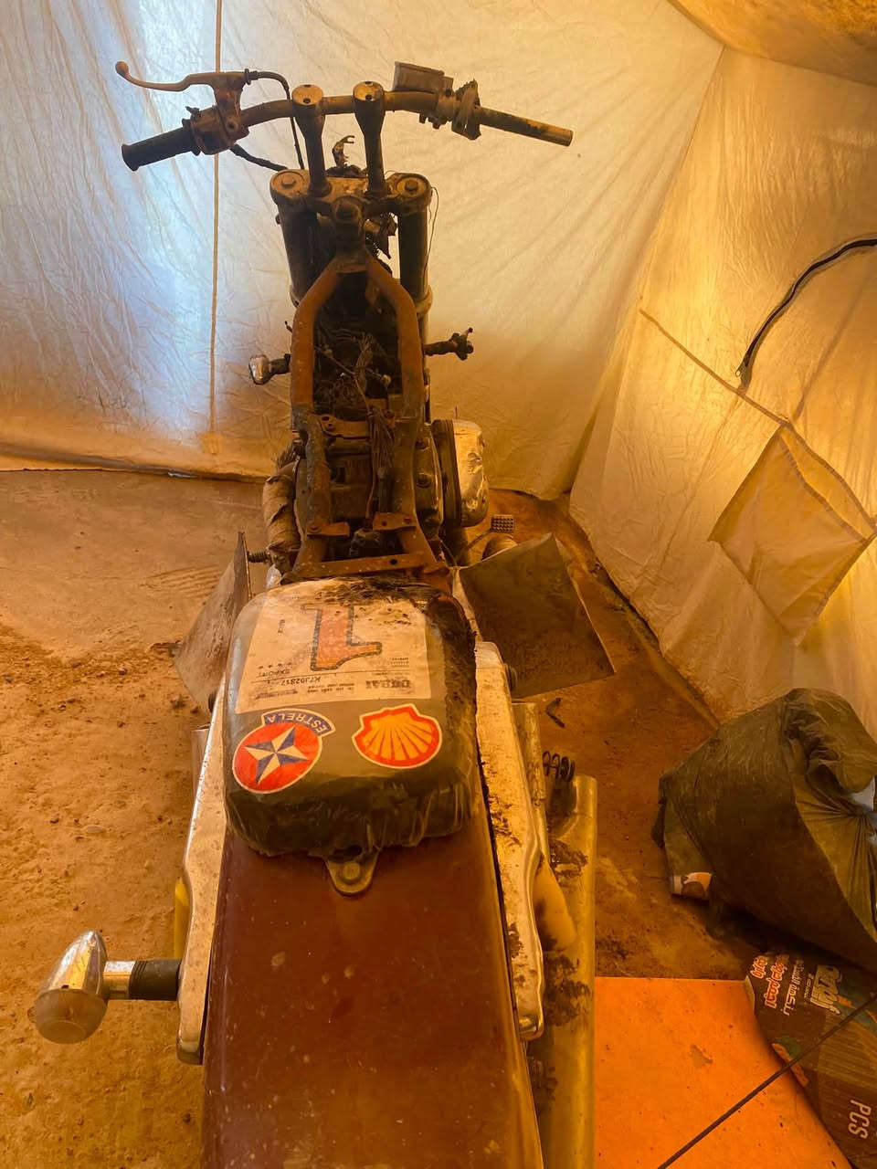 سلام عليكم
دراجة هارلي سازوكي مارودر 400cc موديل 2002
الدراجة محتركة واكو بيها شغلات صاحية مثل التايرات والويالة والمحرك والراديتر والدبلات الخلفية والدبلات الامامية يحتاجلهن تجفيت والمروحة مال راديتر وهواي شغلات ما لايحها ضرر والتفيده يراسلني على الخاص او يتصل على الارقام (***********) او
(***********)
مكاني صلاح الدين تكريت
السعر (500) وبيها مجال بسيط

