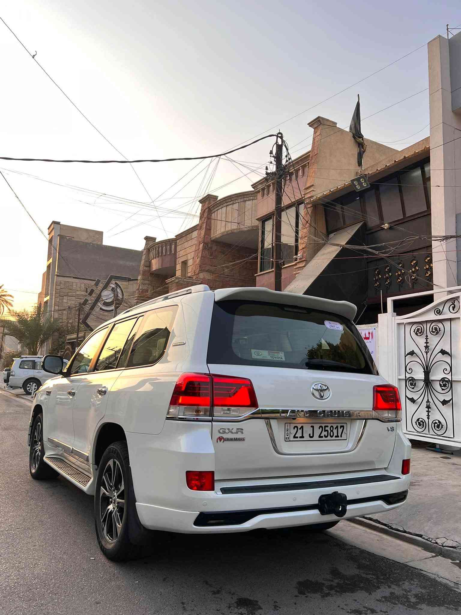 ٢٠١٦ • ٨ سلندر • ٤٦٠٠