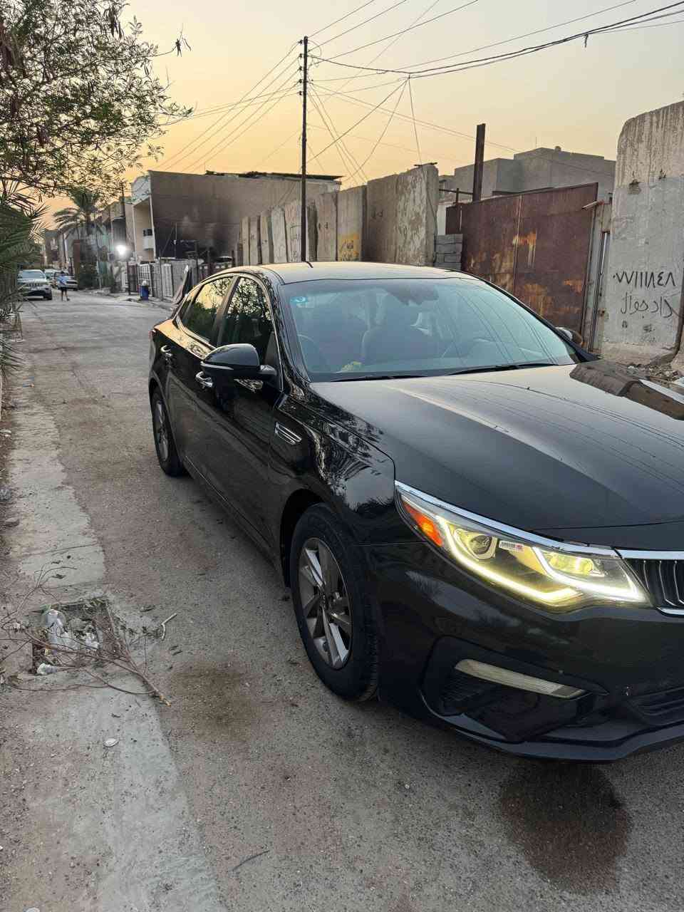 سلام عليكم كيا اوبتما للبيع موديل ٢٠٢٠ رقم بغداد وارد امريكي تبديل بنيد فقط ولدعاميه بدون دواخل باقي سياره مكفوله سياره جاهزه تخم تاير حداديه جاهزه تبريد ثلج تحكم ستيرن جهتين رادار حساسات كامره خلفيه كير مكينه مامفتوحات مكان بغداد السيديه السعر ١٤٠ وبيه مجال ***********

