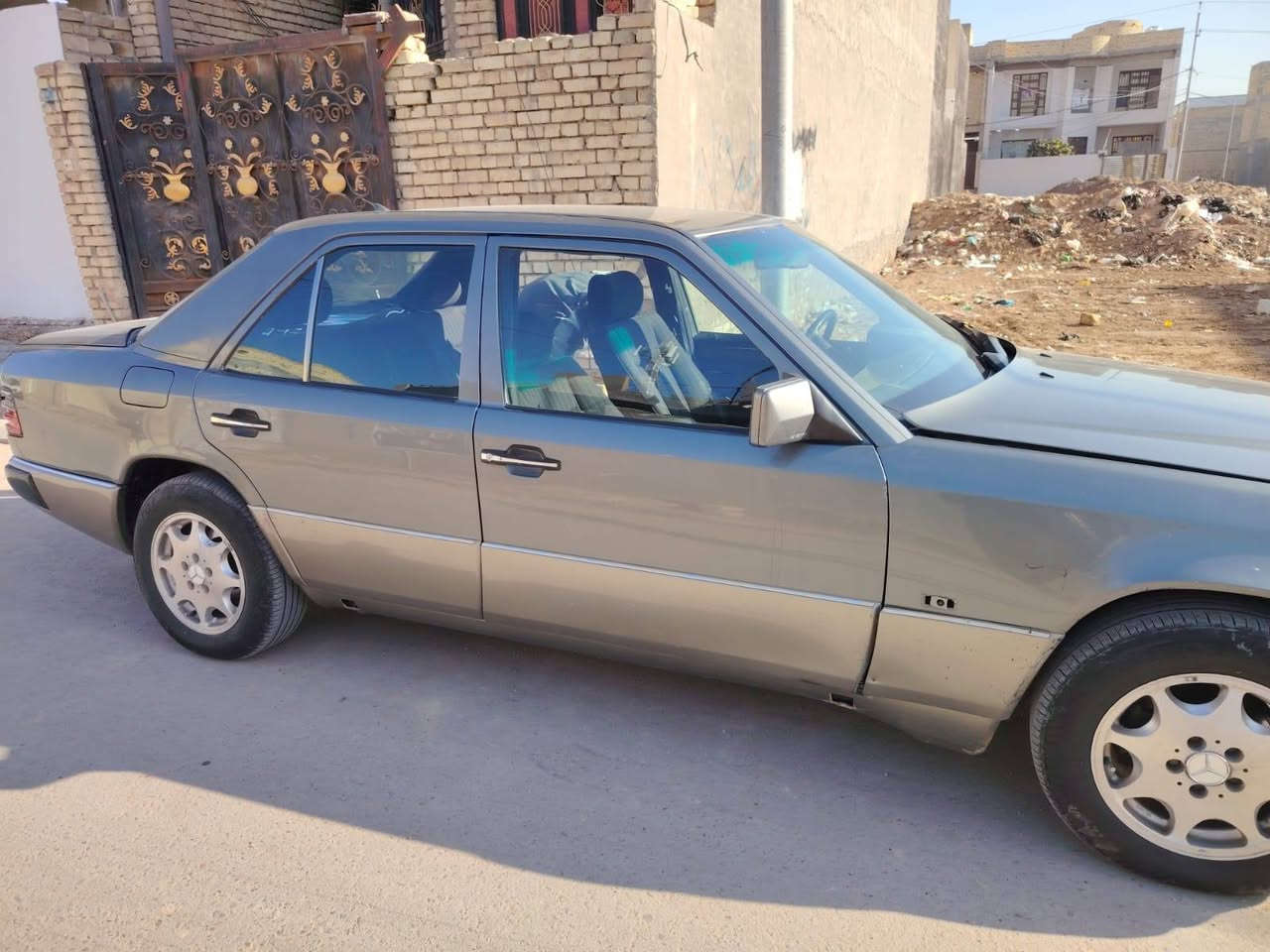 السلام عليكم مارسيديس دب بلاد مكينه بلاد خراطيم هسه مبدل مكينه وارد يابان حداديه عربانه خلفيه وارد يابان صدر  امامي تبريد منضومه غاز خزان 80 لتر رقم بصره دولي باسمي جام كهرباء كشن كهرباء قواعد بلاد عوزه بس جامه اماميه وتلحيضات بسيطه السعر 70 وبيه مجال واذا اكو مراوس حسب القناعه العنوان ميسان لايت زنون
***********
***********
