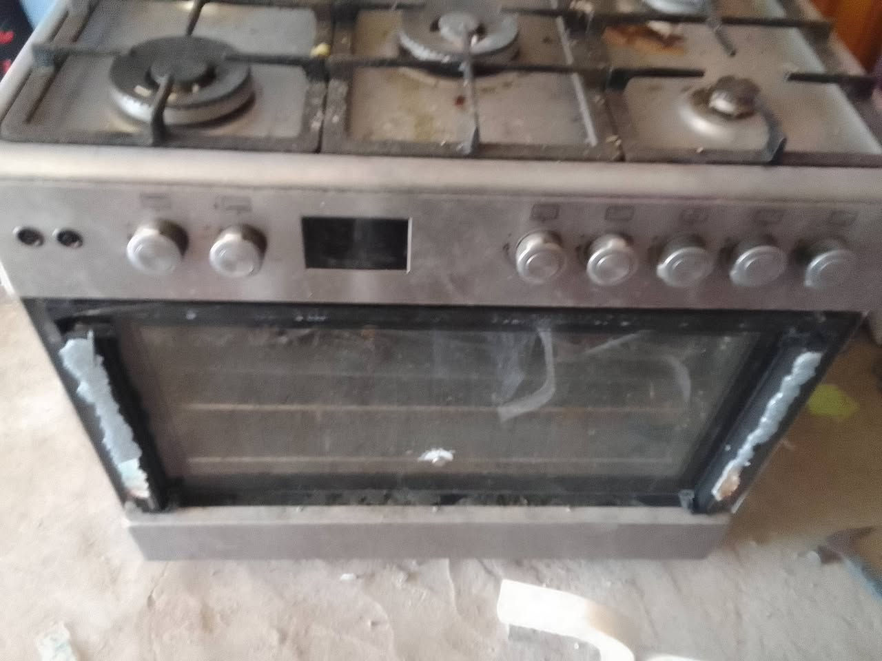 من رخصة الادمن
طباخ خمس عيون نظيف جدا ابو الشاشه ضرره فقط الجامة مال الباب مكسور السعر125الف
حله شارع 60
***********
***********
