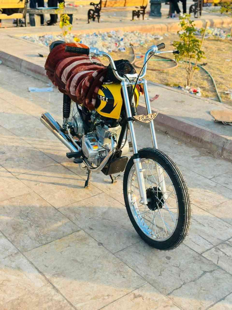 لبيع قبل ربع ايام تعمرت 
ارواق صولي رشه 15
بس الصيل خل يتقدم 
فكريات ما ريد ***********
شرط الفصله تصم حلوك 🤐😉
