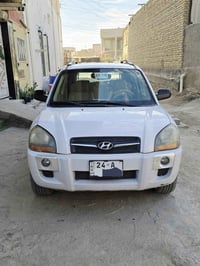 توسان • ٢٠١٠ • مكينة ٢٠٠٠