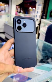 تكنو سبارك 40 • ٢٥٦ جيجا • بطارية ٥٢٠٠