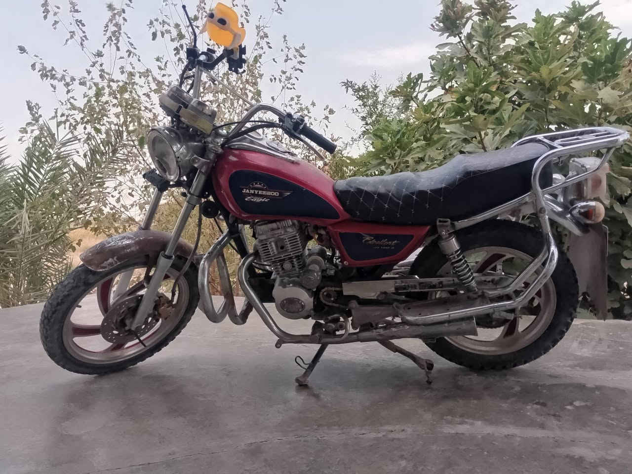 السلام عليكم  موطور جني.لل.بيع.
موديل2018
محرك شرط.سلف.
كهربائيات شغاله
450و بي مجال
الرقم.***********

