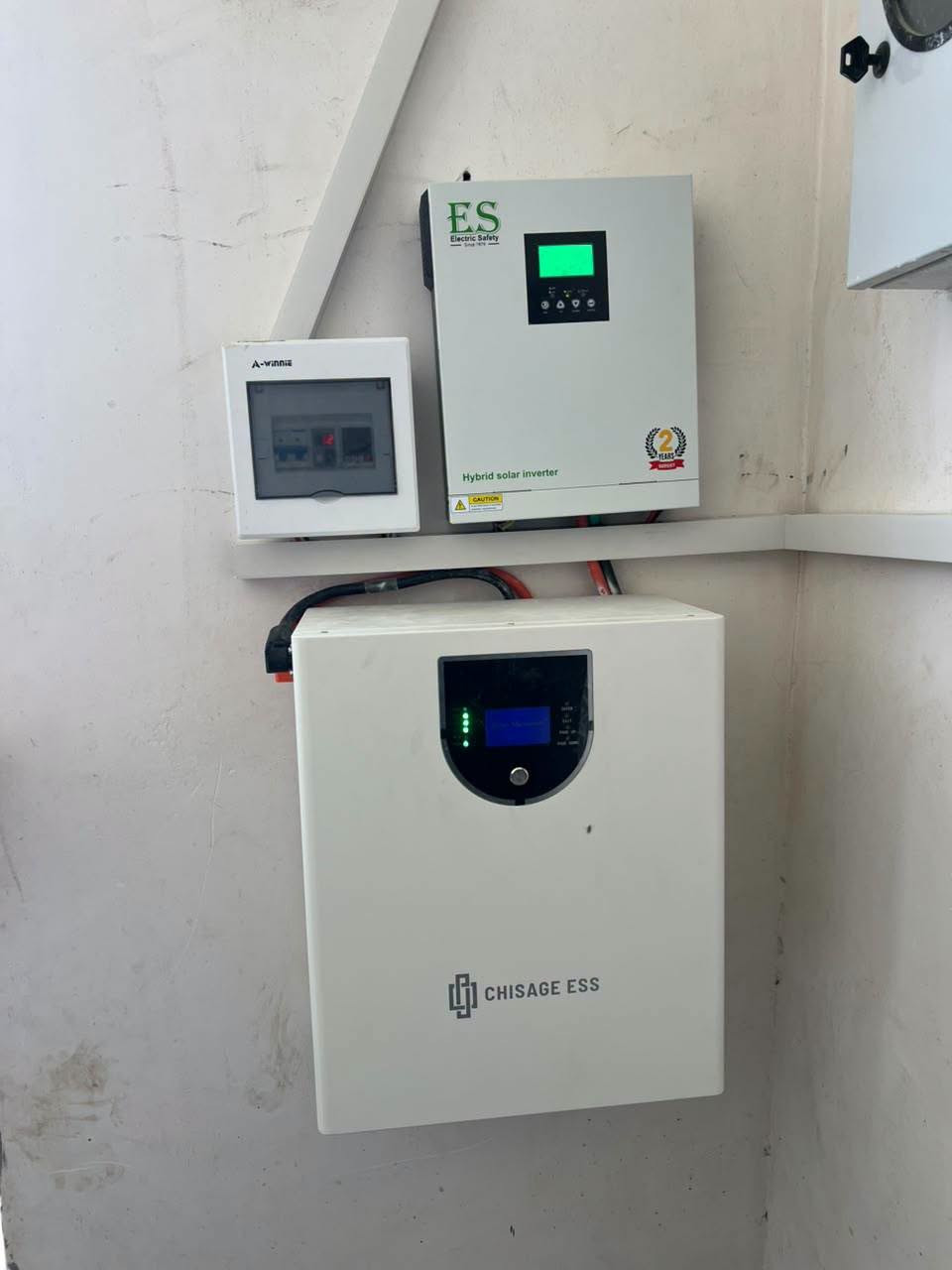 احد اعمالنا في قضاء مخمور سيد فرحان 
القراج قريه لزاكة
الواح عدد 4
انفيرتر 4KW 
بطاريه 8KW
الجودة ليست مجرد تركيب.. الجودة هي الاحترافية والاتقان في كل تفصيل! 🇾🇪
لأن نظام الطاقة الشمسية هو استثمار العمر لبيتك أو لعملك، فنحن لا نكتفي بتقديم أفضل الأجهزة فحسب، بل نضمن لك أعلى معايير الأمان والترتيب الجمالي داخل منزلك 🏪
الكادر المحترف هو من يضمن: الاستفادة القصوى من الطاقة، استقرار الأداء على المدى الطويل، تقليل الأعطال ورفع كفاءة الاستثمار.

في شركة رياض المنيف واخوانه لحلول الطاقة الشمسية   نؤمن أن قوة أي منظومة تبدأ من الأيادي التي تنفّذها، ولهذا نعتمد على كادر متخصص يعمل وفق معايير مدروسة في كل مرحلة من مراحل التنصيب.

لأن الطاقة النظيفة لا تتحقق بالصدفة…
بل تُبنى بخبرة بشرية حقيقية.

للاستفسار والتواصل المديرالتنفيذي أستاذ رياض
📞 ***********
      ***********
https://www.facebook.com/share/17jWrTtY8z/
في حالة وجود خلل اتصل واتساب وستحل مشكلتك على يد مهندس
المهندس الفني  ومدير المبيعات عبدالله المنيف الجبوري  
***********
فرعنا الثاني محافظة صلاح الدين قضاء بيجي منطقة البعيجي بأدارة استاذ وعد
***********
***********
فرعناالثالث ناحية القيارة دورالقاعدة الشارع العام مجمع الصالح التجاري
بأدارة محمد الصالح
***********

#شركة رياض المنيف واخوانه لحلول الطاقة المتجددة
الجودة ليست مجرد تركيب.. الجودة هي الاحترافية والاتقان في كل تفصيل! 🇾🇪
لأن نظام الطاقة الشمسية هو استثمار العمر لبيتك أو لعملك، فنحن لا نكتفي بتقديم أفضل الأجهزة فحسب، بل نضمن لك أعلى معايير الأمان والترتيب الجمالي داخل منزلك 🏪
الكادر المحترف هو من يضمن: الاستفادة القصوى من الطاقة، استقرار الأداء على المدى الطويل، تقليل الأعطال ورفع كفاءة الاستثمار.

في شركة رياض المنيف واخوانه لحلول الطاقة الشمسية   نؤمن أن قوة أي منظومة تبدأ من الأيادي التي تنفّذها، ولهذا نعتمد على كادر متخصص يعمل وفق معايير مدروسة في كل مرحلة من مراحل التنصيب.

لأن الطاقة النظيفة لا تتحقق بالصدفة…
بل تُبنى بخبرة بشرية حقيقية.

للاستفسار والتواصل المديرالتنفيذي أستاذ رياض
📞 ***********
      ***********
https://www.facebook.com/share/17jWrTtY8z/
في حالة وجود خلل اتصل واتساب وستحل مشكلتك على يد مهندس
المهندس الفني  ومدير المبيعات
عبدالله المنيف الجبوري  
***********
فرعنا الثاني محافظة صلاح الدين قضاء بيجي منطقة البعيجي بأدارة استاذ وعد
***********
***********
فرعناالثالث ناحية القيارة دورالقاعدة الشارع العام مجمع الصالح التجاري
بأدارة محمد الصالح
***********

#شركة رياض المنيف واخوانه لحلول الطاقة المتجددة
