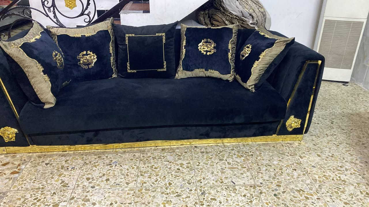 السلام عليكم غراض للبيع  بغداد حي اور / الاتصال على صاحب الغراض ‏‪***********‬‏

