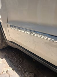 جيب لاريدو بدون حادث خليجي .4x4.سياره جديدة ماشيه 160كم.مكاني بغداد 07...