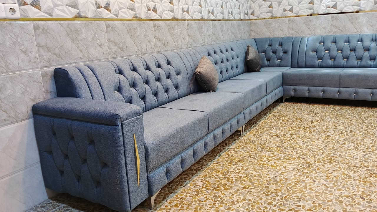 مفاجأة كبرى ♡ ويانه وبس الفتره محدوده  ديوانات ذات تصميم تركي شغل عراقي ضمان سفنج هايكستر عراقي ضغط عالي ضمان 6سنوات خشب 18مليم جام انج  ونص عراقي ضمان 10سنوات بأسعار منافسة وخيالية💫  خدمة توصيل 🚛الى باب البيت🏠 وسعر💫 التوصيل مجاني ديوان بموديلات تركية بطول 7.50 بسعر💫 مناسب جداَ جدا420 ألف د.ع  مع هدية كوشة عدد 4  نعمل💫 حسب القياسات الخاصة سعر المتر 70 ألف فقط فقط 
للحجز والاستفسار الرجاء الاتصال على الارقام التالية📞
***********مهند،،
***********مهند واتساب فايبر 
***********مهند،١
