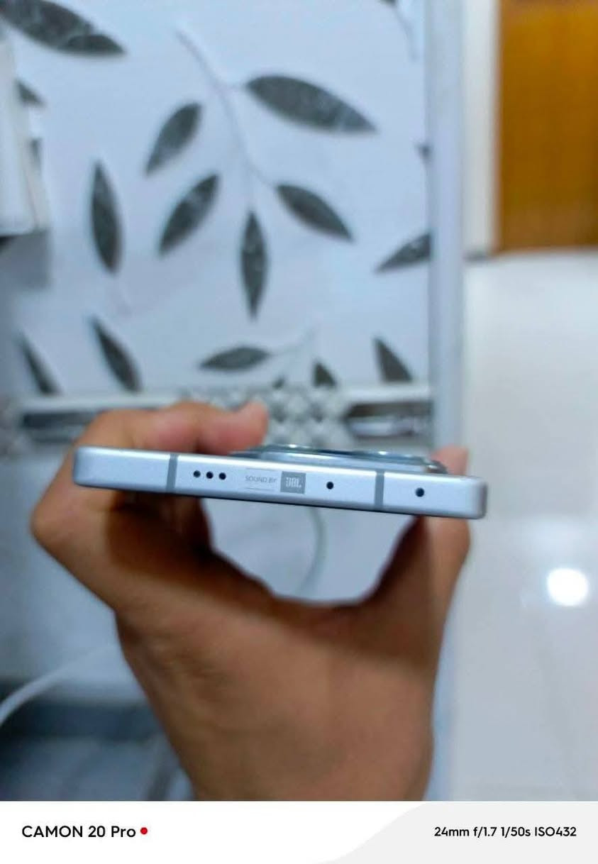 السلام عليكم 
جهاز Infinix NOTE 50 Pro 
ذاكرة ٢٥٦ 
بطارية ٥٦٠٠
الجهاز جديد استخدام قليل جدا
الناصرية مركز *********** ناصرية, ذي قار
