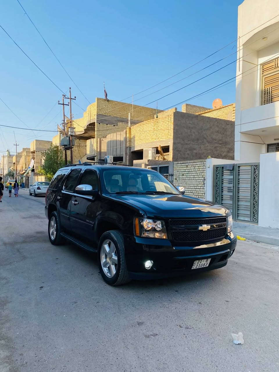 تاهو 2009.  .LTZ  لون اسود رقم سليمانيه بسمي تحويل ثاني يوم
فول مواصفات 
فتحه
داخل عسلي لونين 
دبل اكسل
اشاير ترحيب
مكينه وكير وحداديه كفاله جدد
تبريد ثلج
تخم تاير وويل جديد
كهربائيات كله شغاله
لايت زنون
صدر 100‎%‎
شاشه تلفزيون 
ملاحضه
 السياره بيه قطعتين صبغ فقط   
مكان السياره بغداد ***********
