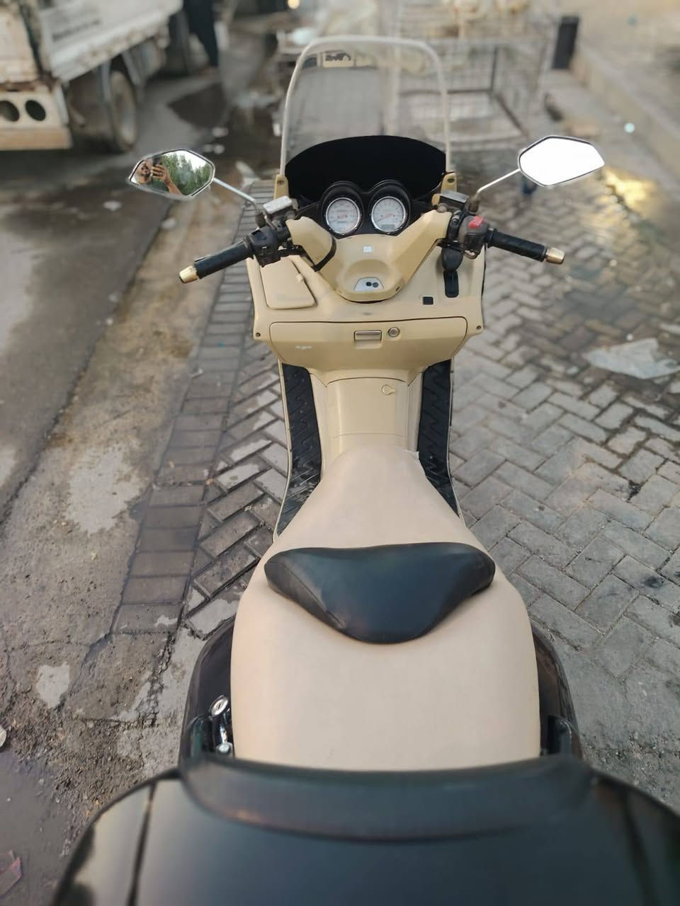 سلام عليكم عندي دراجه فورزه صفر سته للبيع دراجه نضيفه حلوه جاهزه من كلشي مكينه مامفتوحه دراجه بمعنى الكلمة مكاني بغداد حي جهاد سعر 750بيه مجال بسيط ترهم مراوس بسلفر ونج ***********
